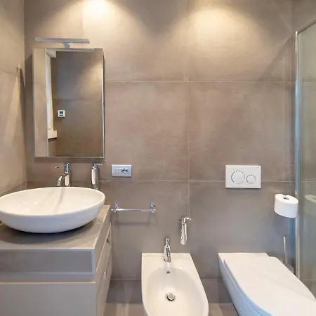 公寓 Modern Center 5 Minutes From Citta' Alta And Train Station 贝尔加莫